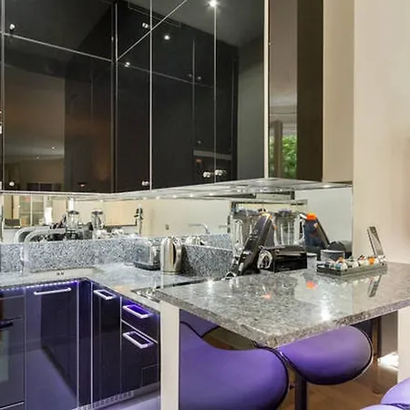 Luxury Flat With Patio Garden * Paris