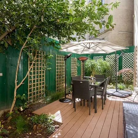 Luxury Flat With Patio Garden *