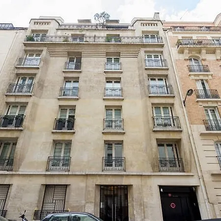Luxury Flat With Patio Garden Apartment Paris