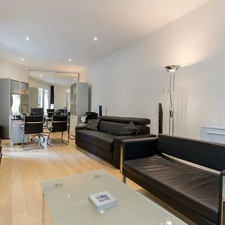 Apartment Luxury Flat With Patio Garden *