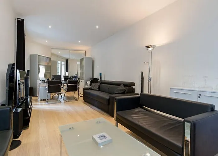 Appartement Luxury Flat With Patio Garden *